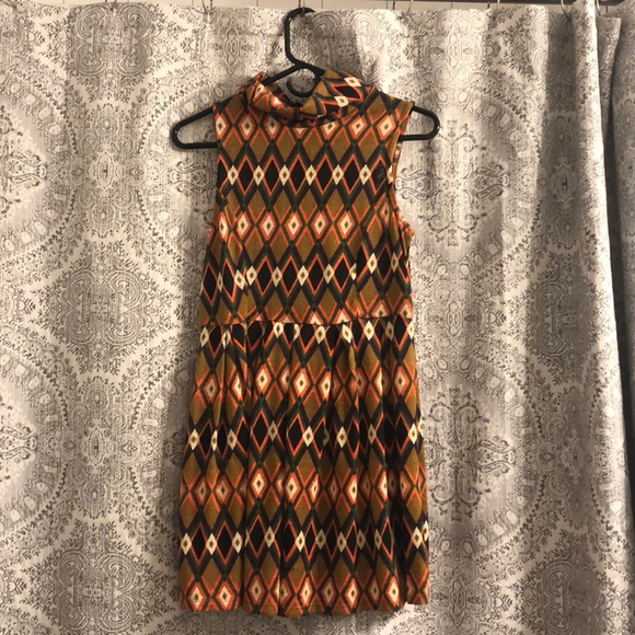 ✨3/$20✨Forever 21 Geo Dress-zip up back - Picture 1 of 1